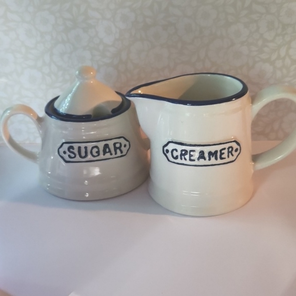 Pier 1 Sugar & Creamer Set
